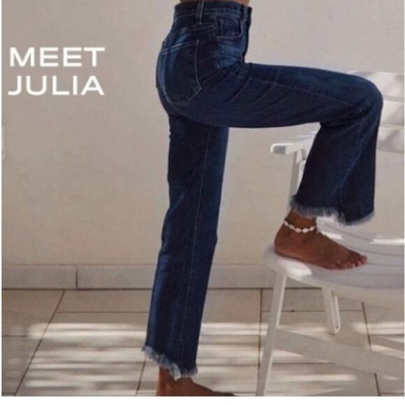 J Brand Julia High Rise Cropped Flare Raw Hem Medium Wash Jeans in Romance Sz 25 - Picture 4 of 15